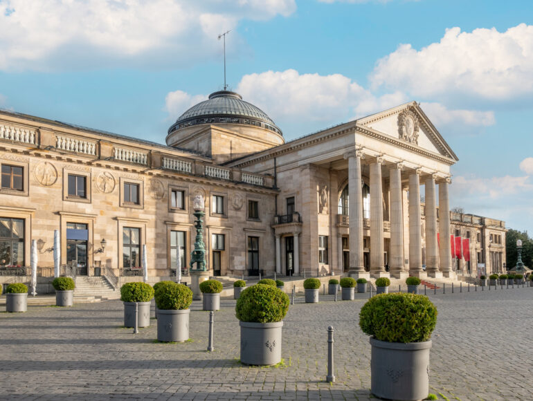 sonnige-aussichten-fuer-wiesbaden-photovoltaik-als-nachhaltige-loesung